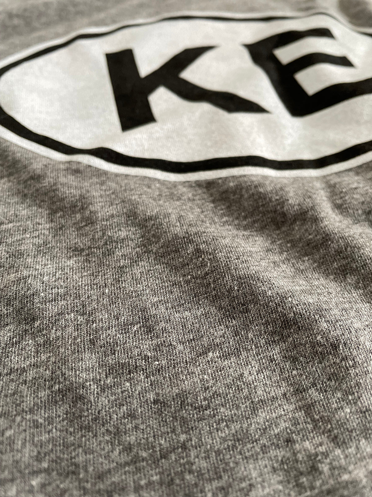 KE oval tee | gray